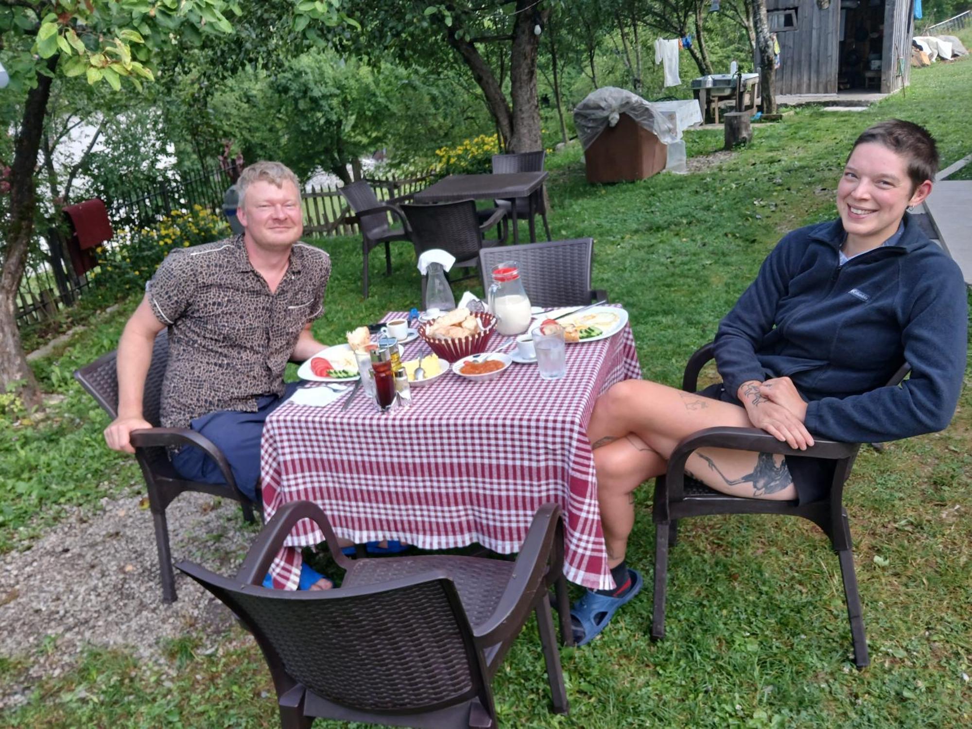 Bed and Breakfast Bujtina Milani Theth Exterior foto